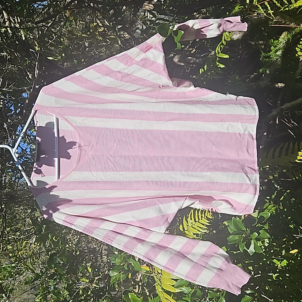 Women's sweater pink white Size XL